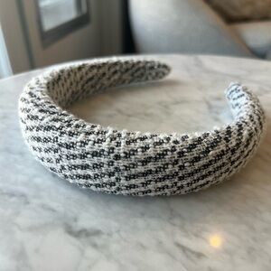 New! 
Black and white tweed puff headband
